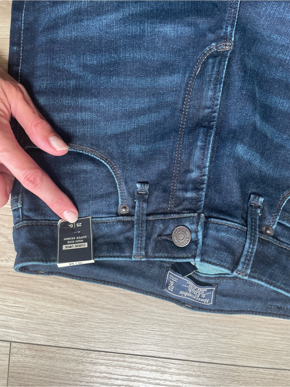 Abercrombie & Fitch High-Rise Skinny Jeans in Deep Indigo - Picture 2 of 4